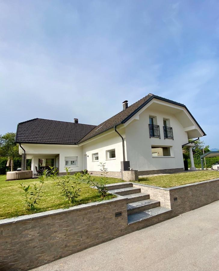 Hisa Helena Villa Kranj Exterior photo